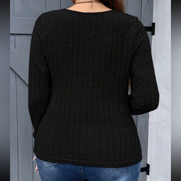 Wrap Top 🖤 Black Plus 2X Shein New - Picture 4 of 7